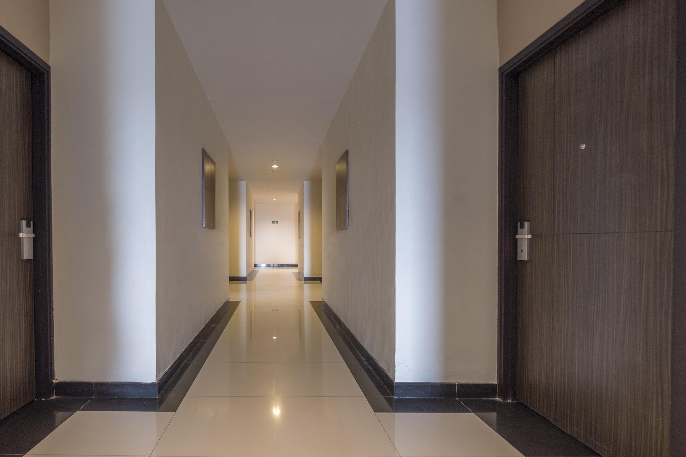 Collection O 1279 Hotel Grand Celino Makassar Exterior photo